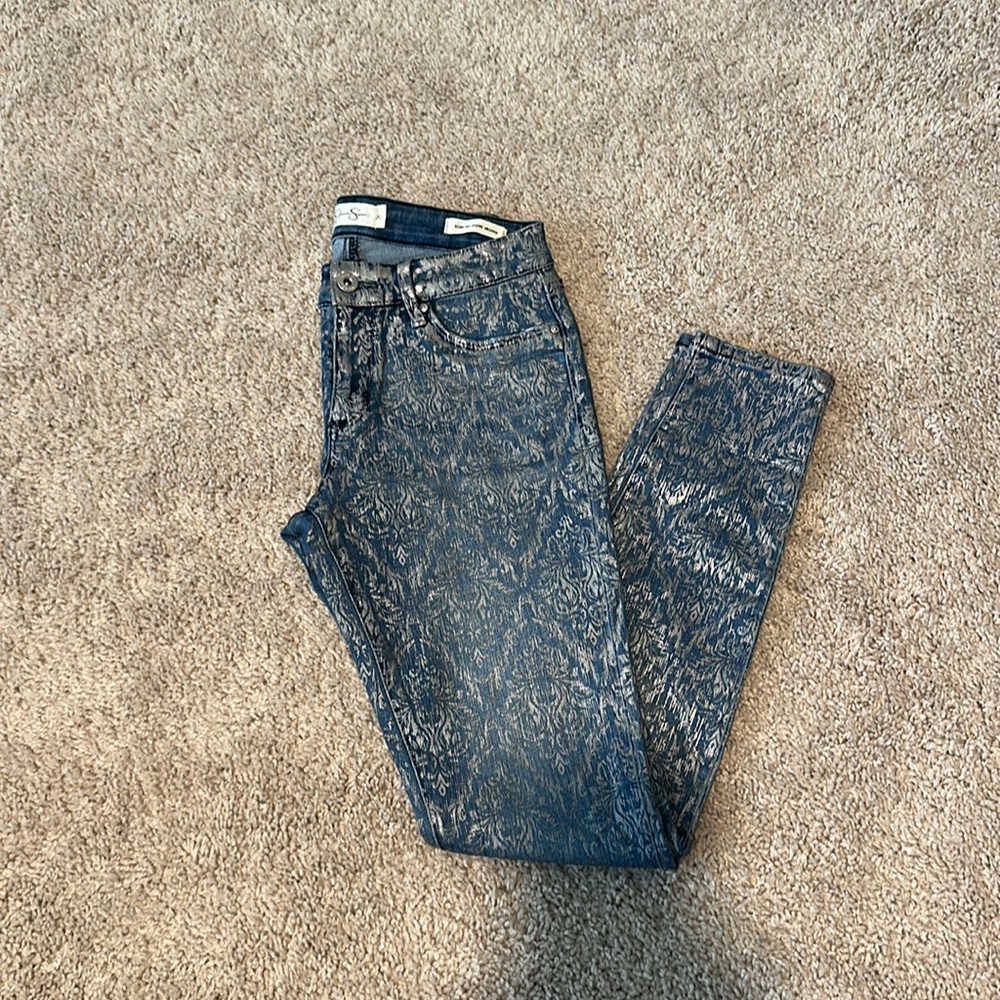 Jessica Simpson kiss me skinny jeans